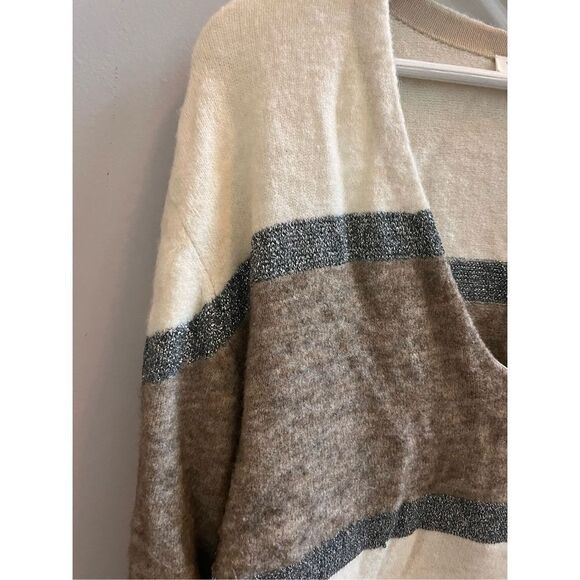 Veronica Beard Sweaters - Veronica Beard Cream Brown & Silver Stripe V-Neck Sweater sz XL EUC